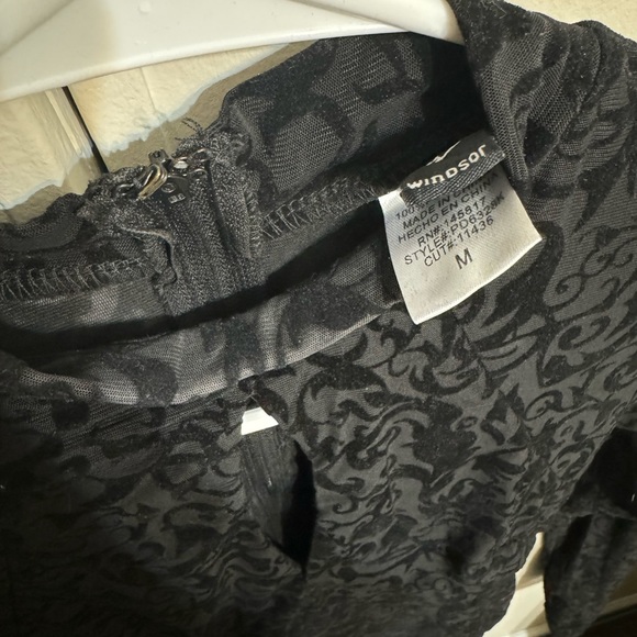 Windsor Bodycon Key Hole Dress Size M - Picture 4 of 5